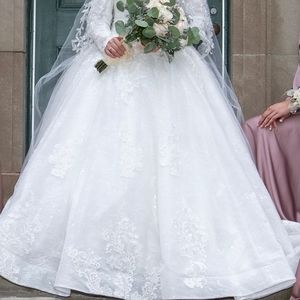 Wedding dress